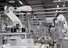 ABB�C(j��)���˱��B(y��ng)��(r��n)���͵��x��